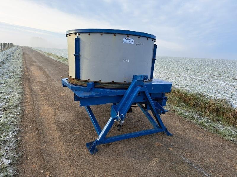 Pailleuse Kidd 4-5 - Occasion - Pour balles 1.50m - Entraînement par prise de force - Année 2000_2