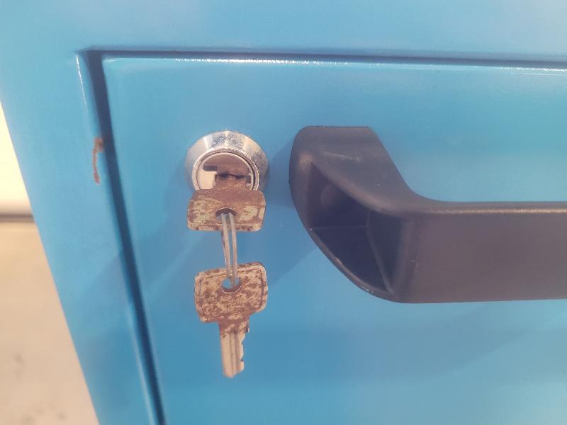 Armoire de sécurité pour produits corrosifs AC30_2