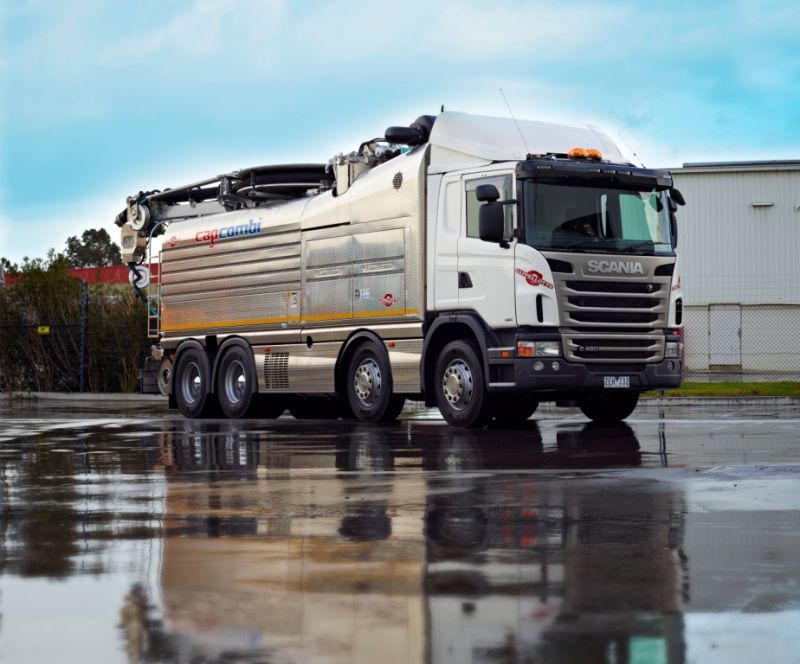 Hydrocureur haute pression avec pompe à vide indépendante