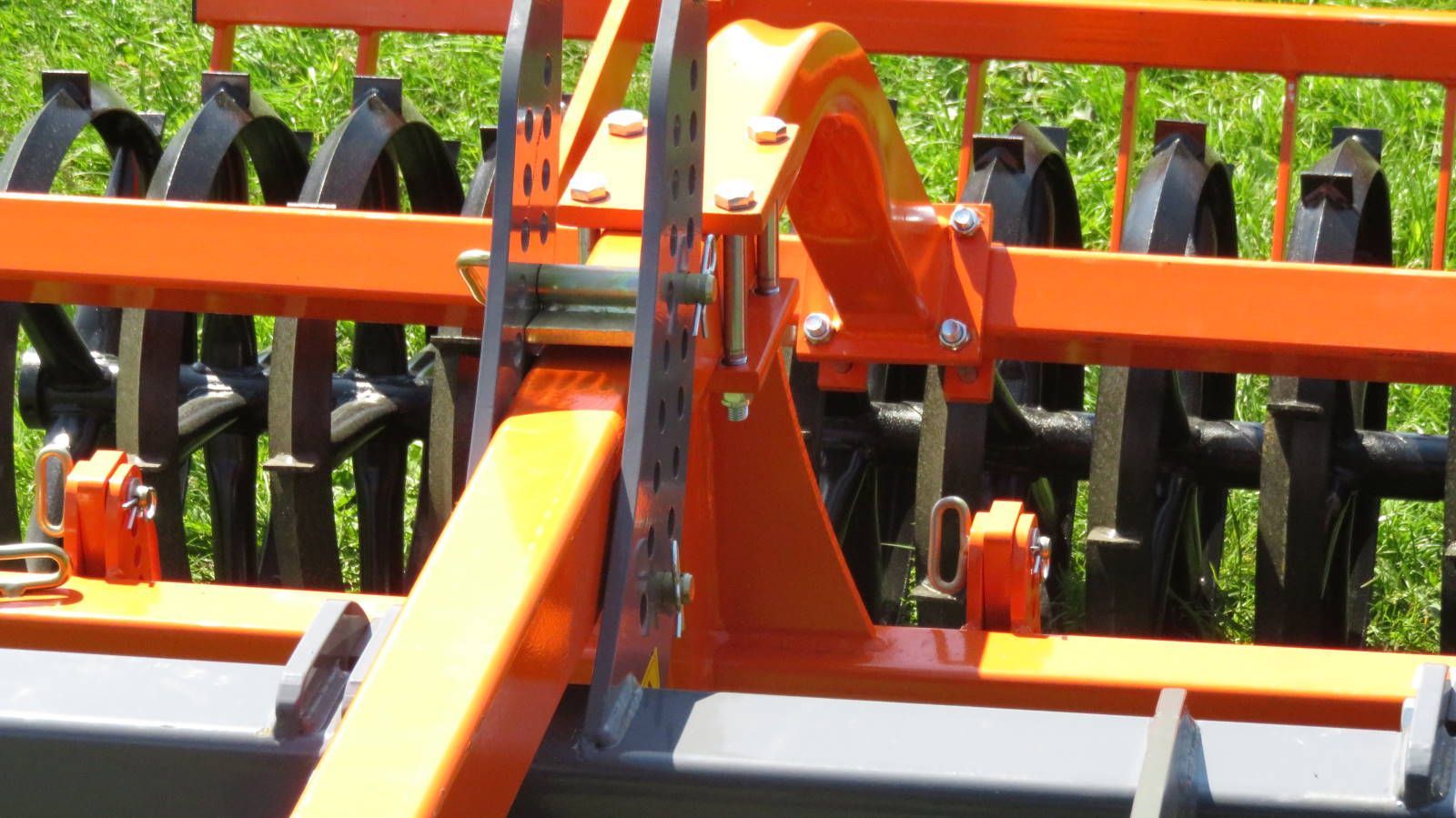 Cultivateur agricole - mandam sp. Z o.O. - poids 893 à 4652 kg_2