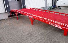 AUSBAU-STB - Rampe de chargement fixe avec plate-forme horizontale - AV-EXIM - structure métallique inclinée_2