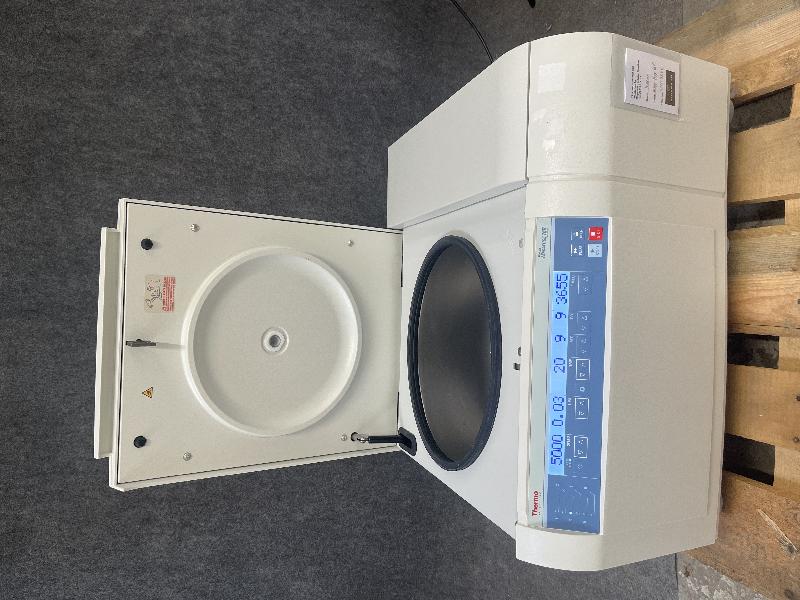 Centrifugeuse réfrigérée Thermo Scientific Heraeus Megafuge 16R_2
