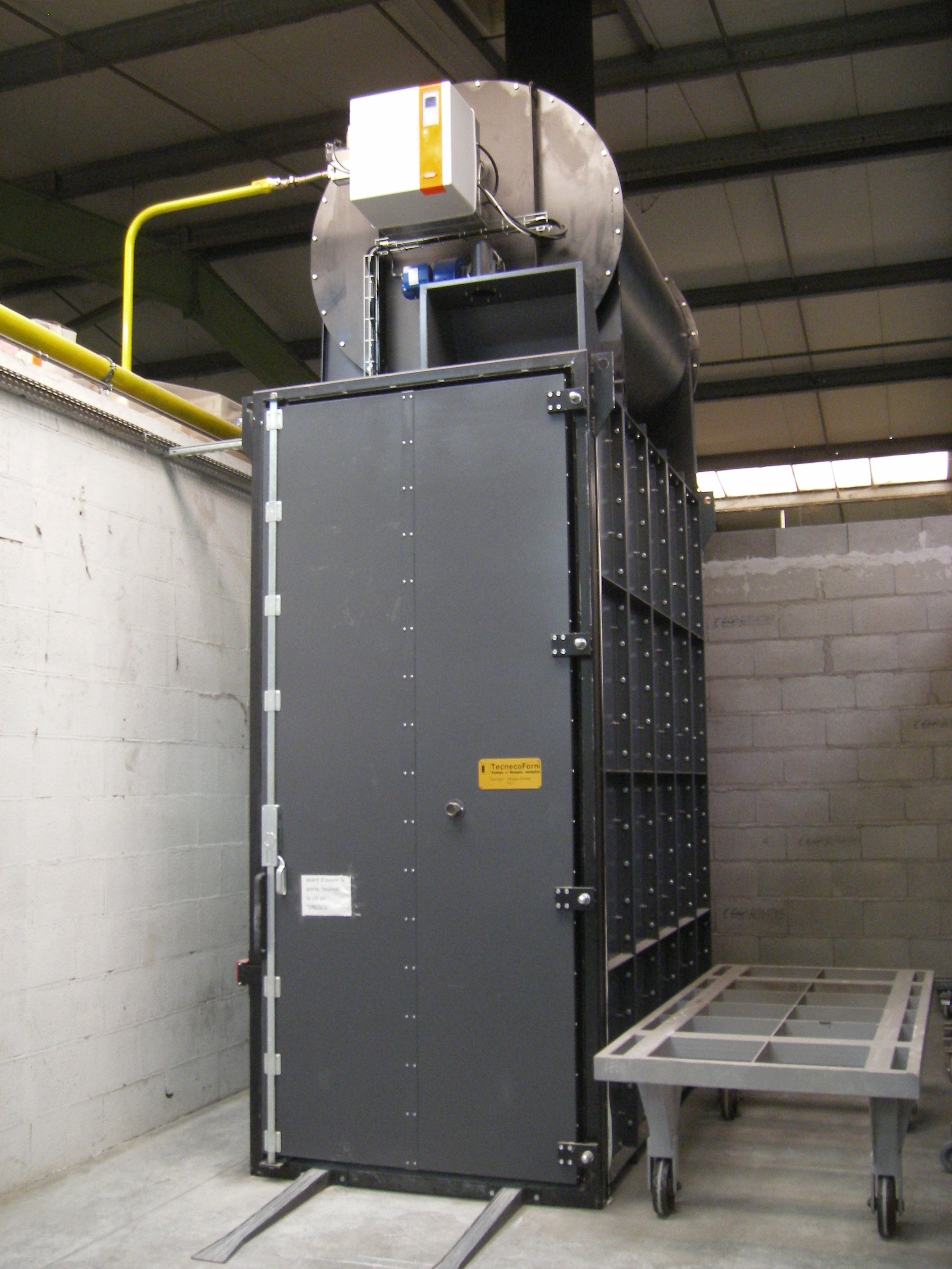 Fours à pyrolyse pour le décapage de balancelles à 850° C avec régulation automatique du process_2