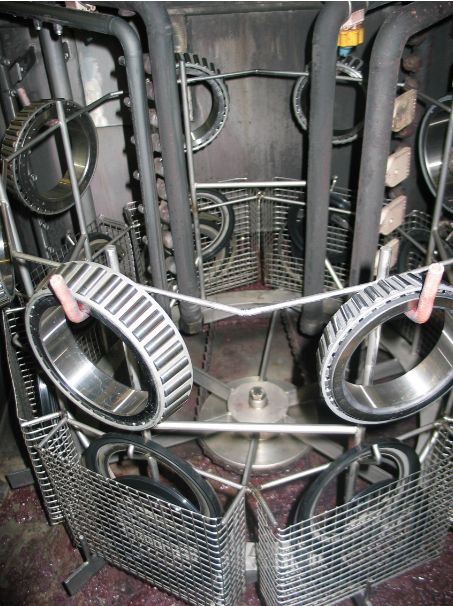 Machine de nettoyage pour roulements petits formats_1