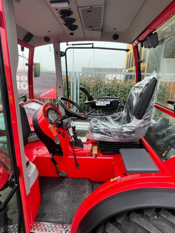 Antonio Carraro TTR 8700 R_2