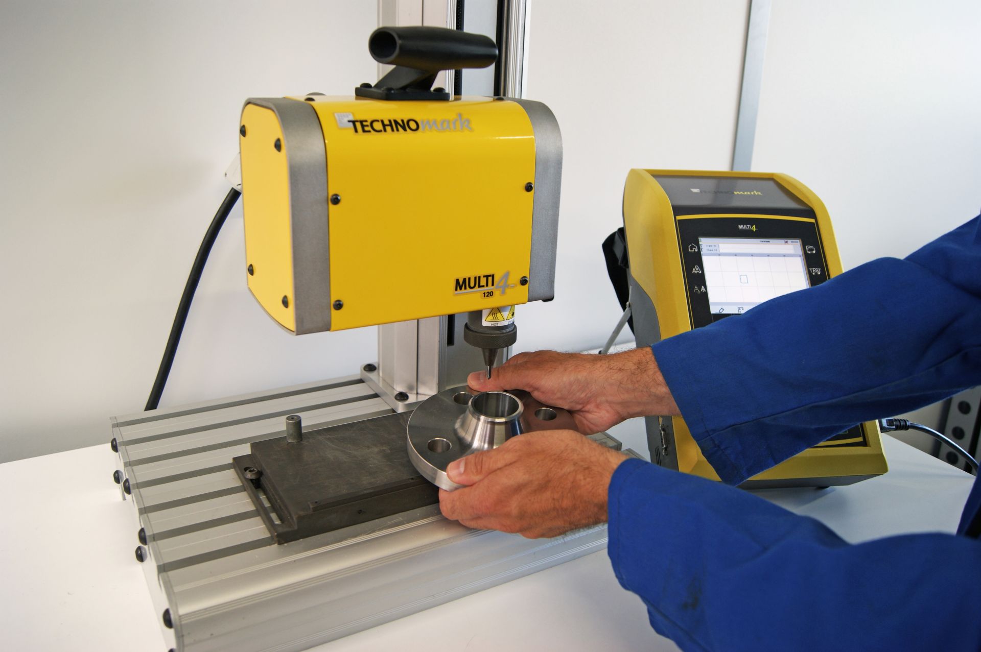 Machine de marquage par micro percussion mixte - Multi4 - modèle Établi et Portable_2