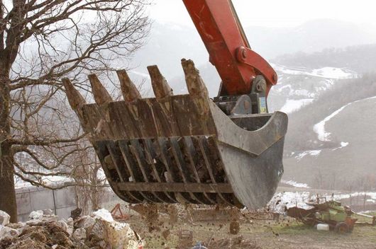 Godet squelette GSQ28-600AS pour minipelle 1,8-2,8T - Uniter 45 - largeur 600 mm_2