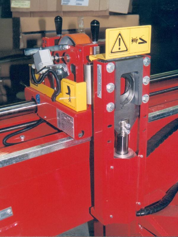 Enrouleur de câbles sur touret et en couronne Nicoletti - Touret Ø maxi 1050 mm, poids maxi 700 kg - BOBMAT-MF_2