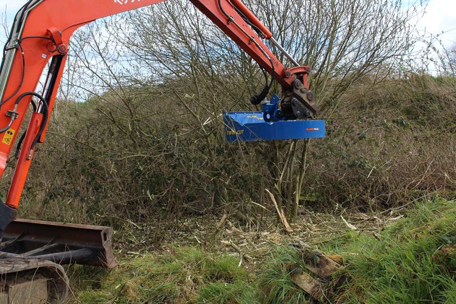 Broyeur forestier pour pelles de 4 à 11 tonnes