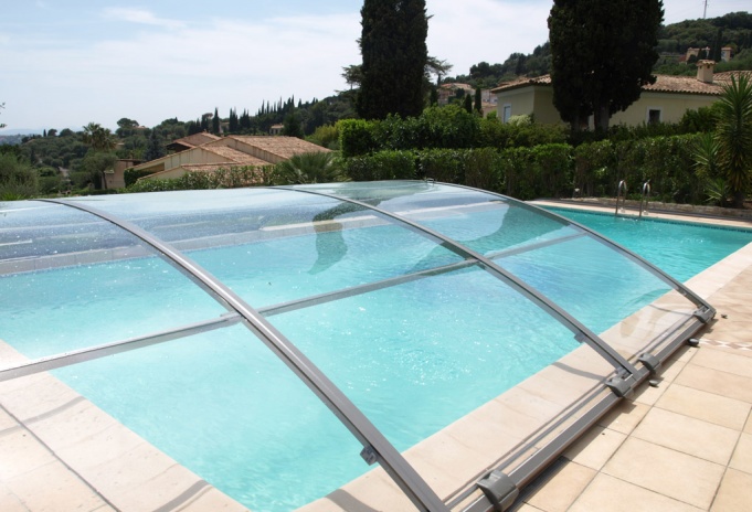 Abri piscine télescopique en plexiglas et polycarbonate - matériau transparent et ultra résistant_0