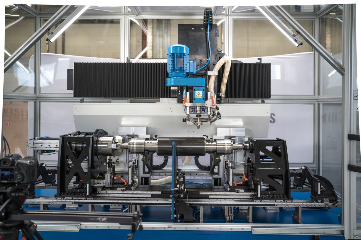 Machines d'équilibrage automatique pour rotors de moteurs électriques et électro-broches - précision élevée 0,265 gmm/kg_2