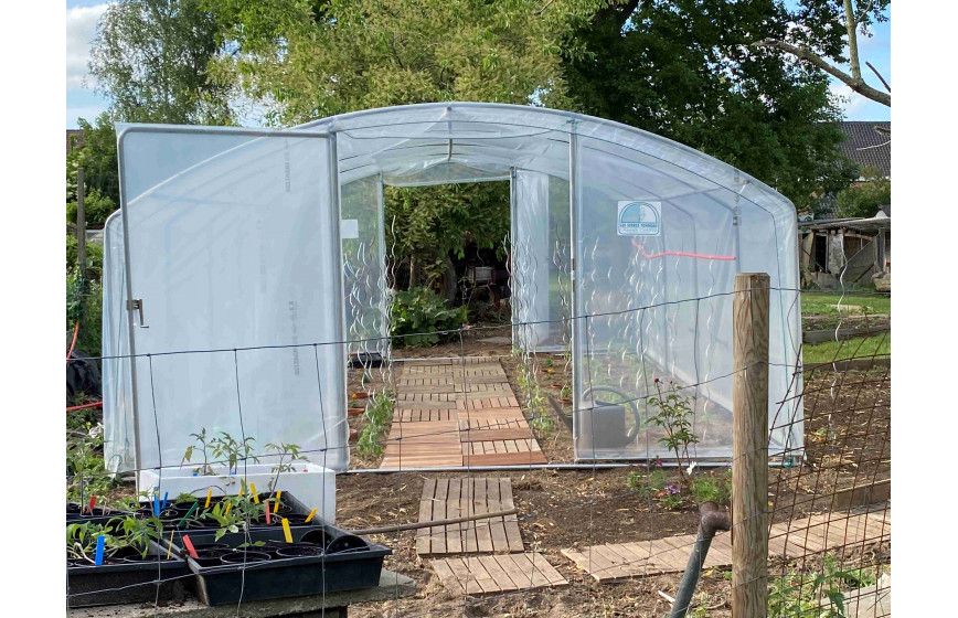 Serre de jardin 4 mètres de large pour un accès plus facile à vos cultures  - 4 SAISONS PLUS_3