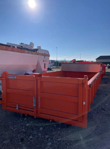 Benne tp amovible full option neuf zg0023 de cmb industrie : ne nécessite aucune modification sur votre camion (pas de circuit hydraulique ni de biellettes à souder)_2