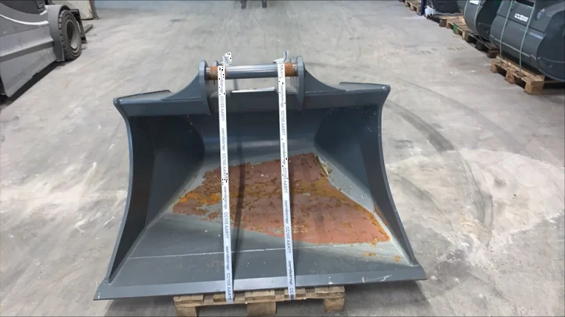 Godet niveleur Egli EPL-TR 160-1500 - OilQuick OQ 65 - 1500 mm - 515 kg - 755 l_2