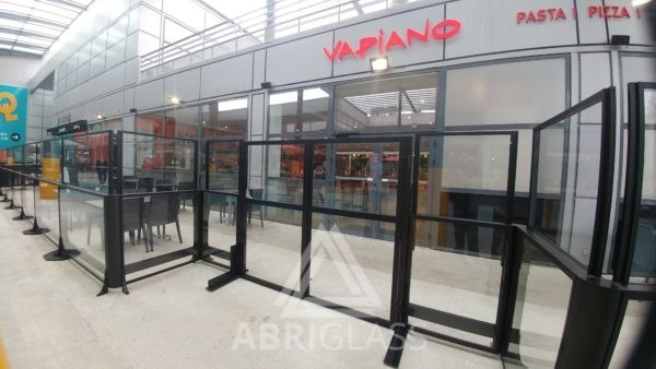 Protection en verre télescopique pour terrasses