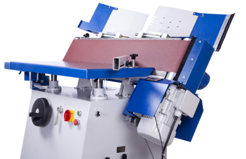 Rectifieuse de bords avec dispositif intégré de meulage de placage