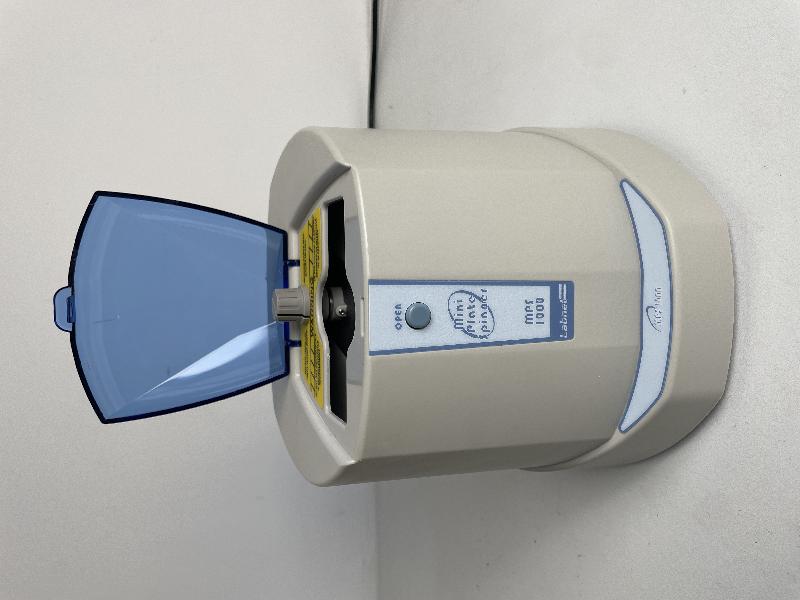 Centrifugeuse LABNET mps 1000 - mini plate spinner_2