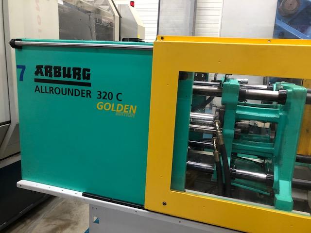 Arburg 50T pour la production de pièces en plastique injecté
