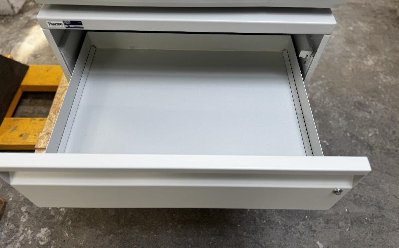 Meuble pour centrifugeuse Thermo Scientific 75000075_2