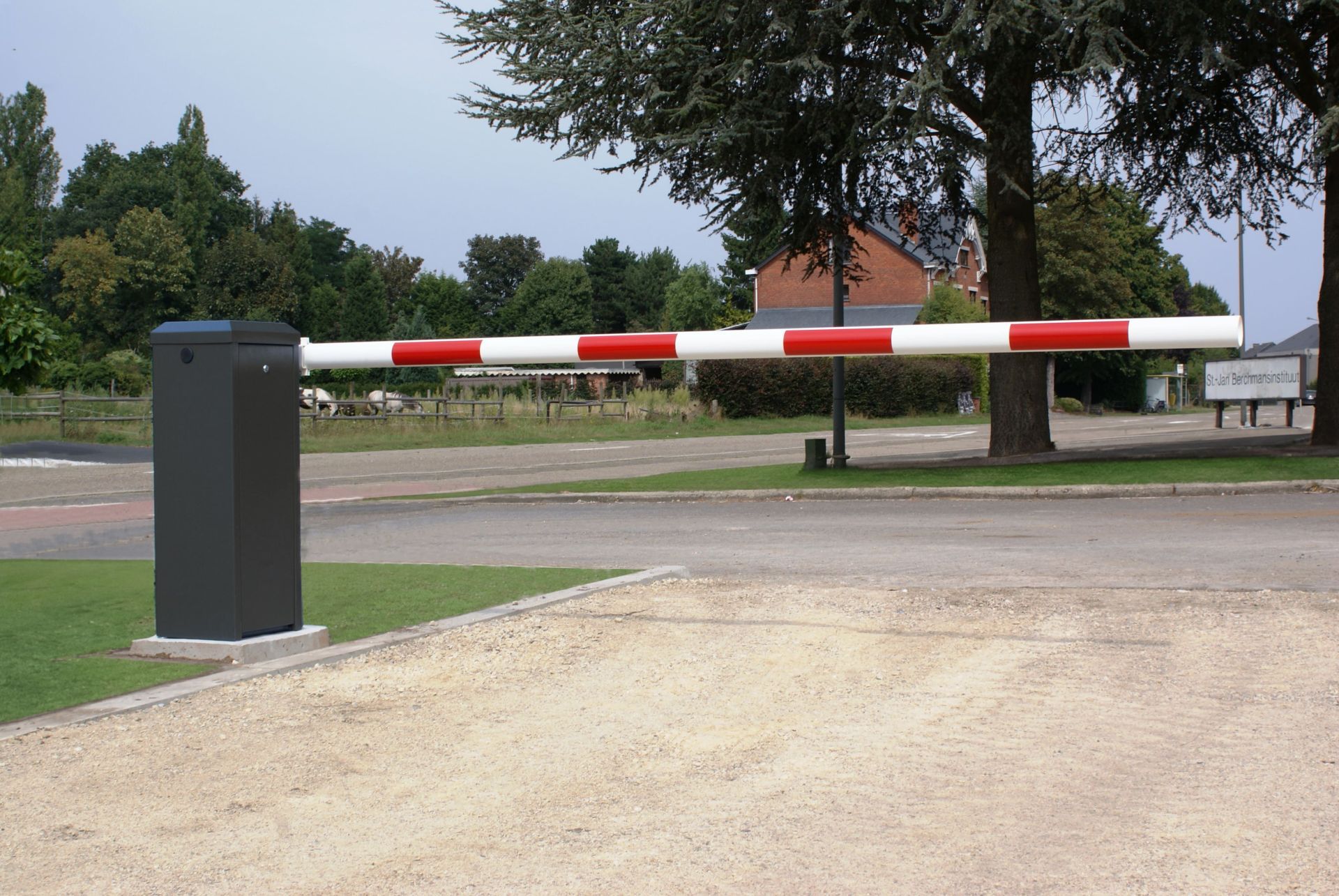 MOS23 - Barrière levante automatique_2