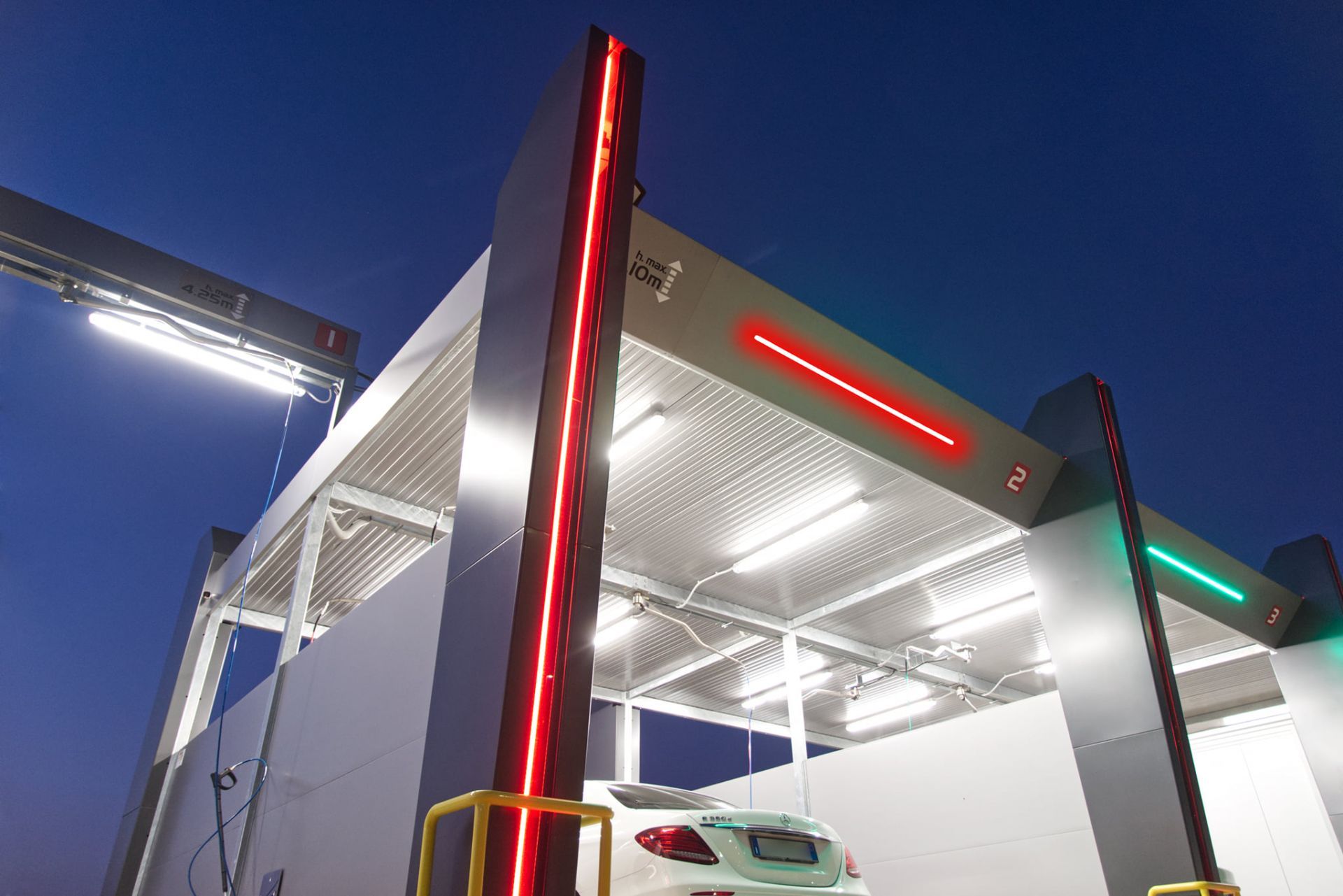 Structure RED LINE pour  station de lavage, portique,...-_2