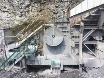 Concasseur industriel primaire dragon 1100x900