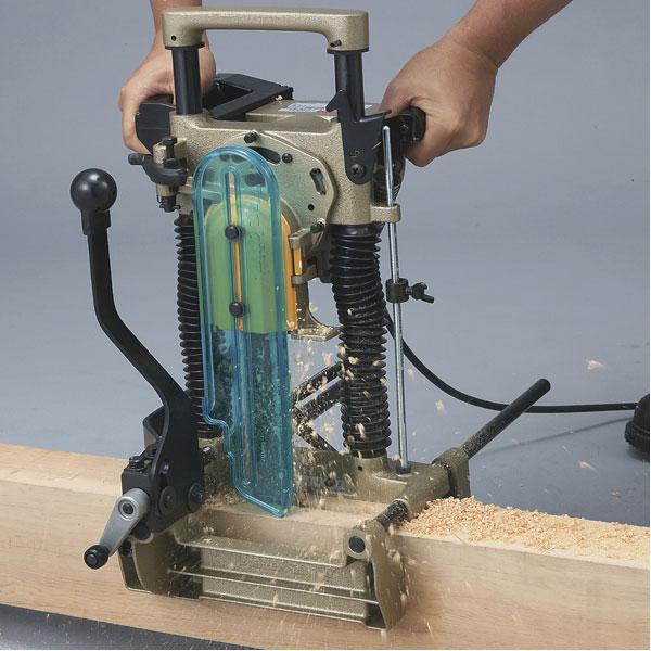 Mortaiseuse à chaîne Makita 7104L - 1140 W, profondeur de coupe 155 mm, portative 17 kg_2
