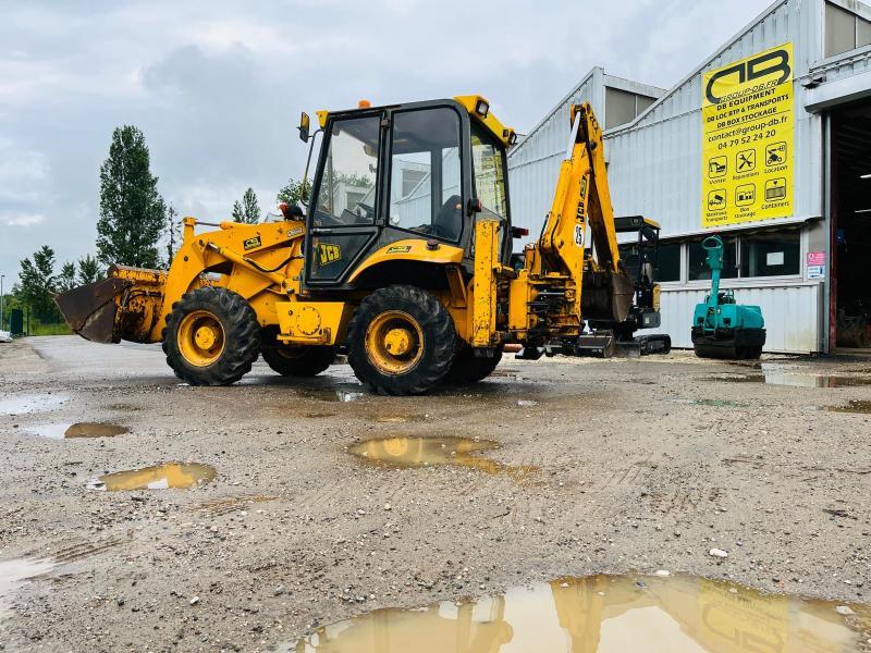 Tractopelle JCB 2CX 5.2T - 64 CV - Année 1987 - 4 godets - Caméra arrière - Doubles lignes auxiliaires_2