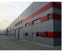 Hangar de stockage industriel - structure métallique en acier et bardages métalliques - Cualimetal_2