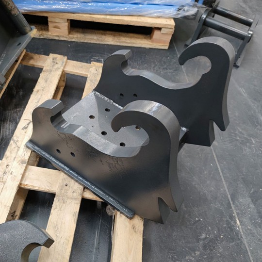 Noix de cardan, platines et attaches spéciales - Compatibles mini-pelle, chargeuse, grue, tracteur et tractopelle_2