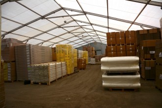 Entrepôt modulaire de stockage / structure en aluminium et acier / toiture en PVC / ancrage au sol avec platine / système d'éclairage / système de chauffage_2