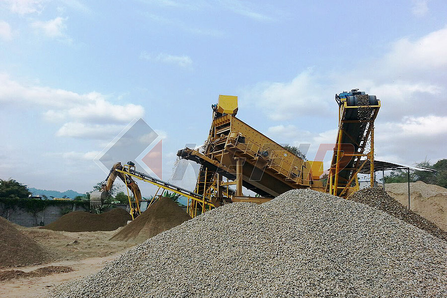 Équipement mobile compact pour traitement des matériaux en carrière