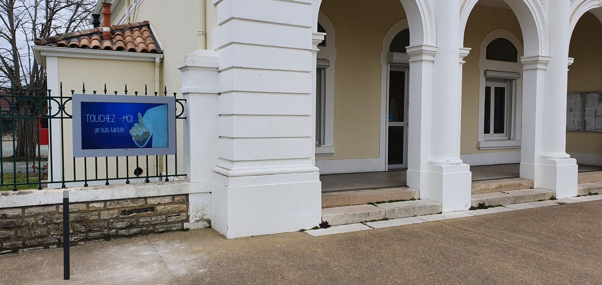 Ecrans d'affichage extérieur numérique - panneaux/tableaux extérieures_2