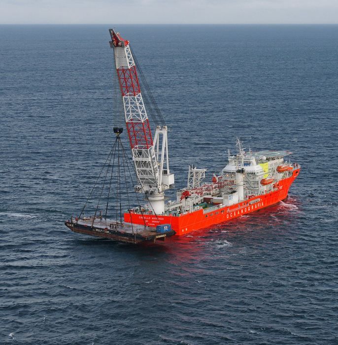 BOS 35000 - Grue portuaire offshore Liebherr - Capacité de levage max 1 250 t - Portée 102 m_2