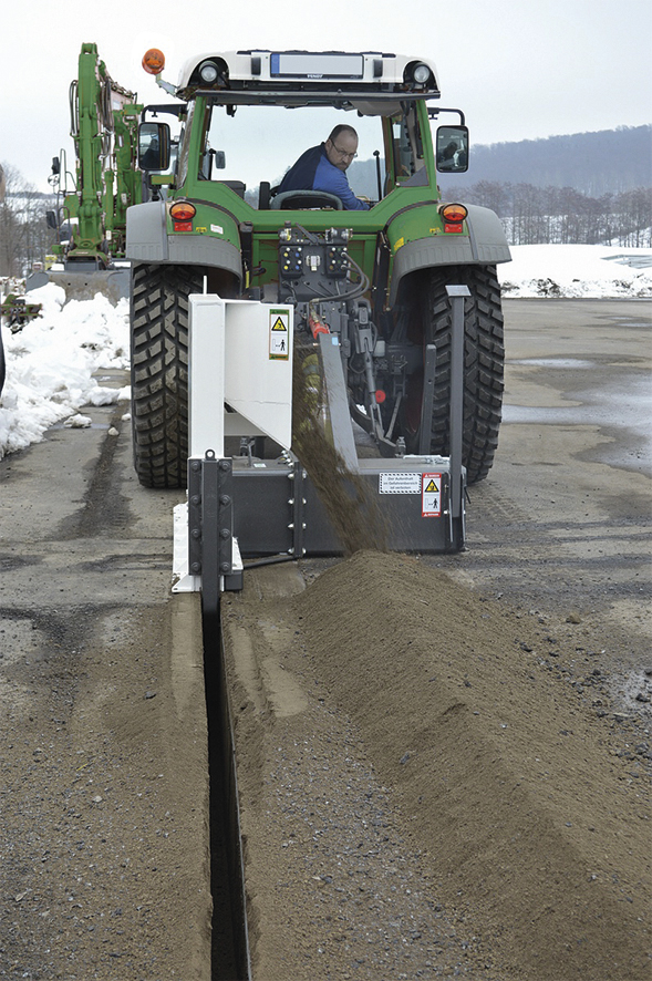 Trancheuse  conçue pour le creusement rapide de tranchées pour les lignes électriques, les câbles de fibre optique -  SGF 800L STEHR_2