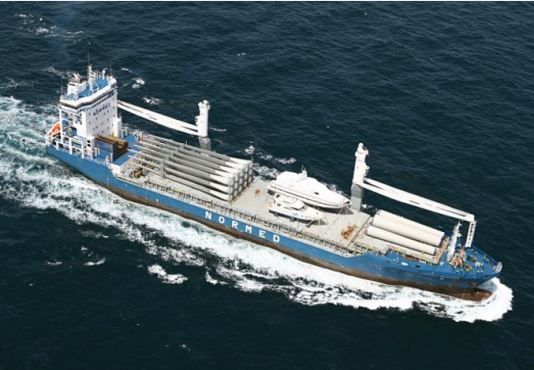 Cbb 4700-450 grues de bord Liebherr - relevage de flèche par câble - commande Litronic - système Sycratronic_2