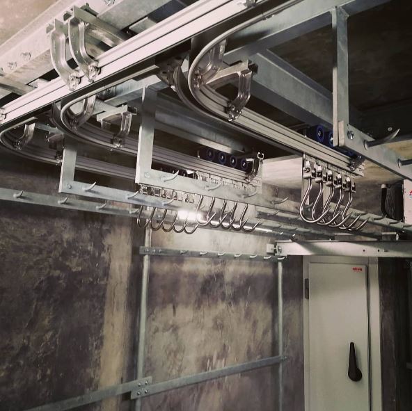 Convoyeur aérien pour le transport de carcasse_3