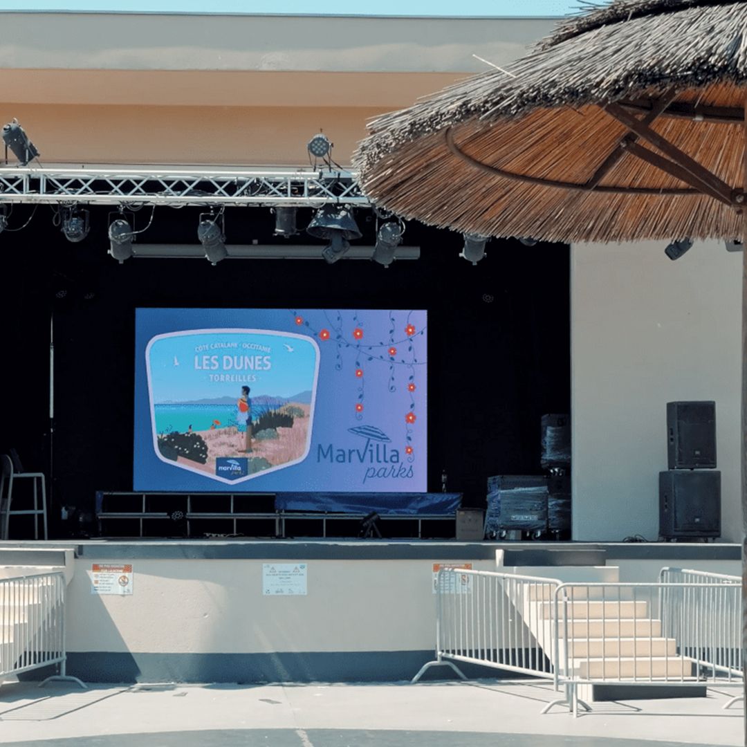 Ecran LED à structure IP66 étanche et robuste GEMINI avec dalle RENTAL_0