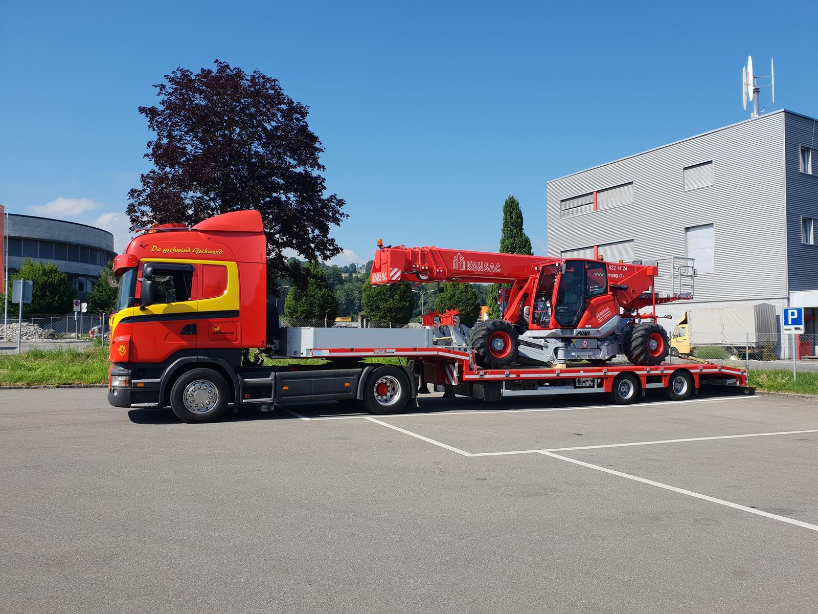 Remorque porte-engins surbaissée MAX100 avec suspension à air