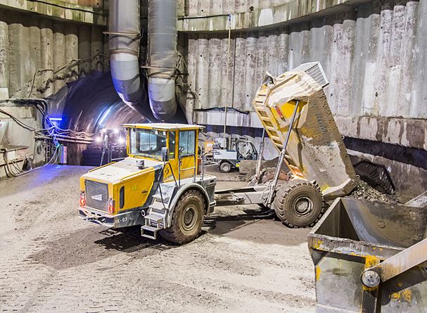 Tombereau articulé sur roues C828s - Bergmann - Charge utile 25.000 kg - Capacité 15 m³_2