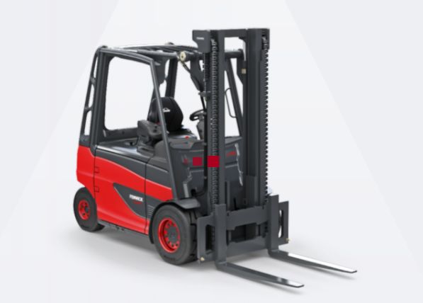 Modèle de chariot élévateur électrique avec essieu compact et moteurs asynchrones