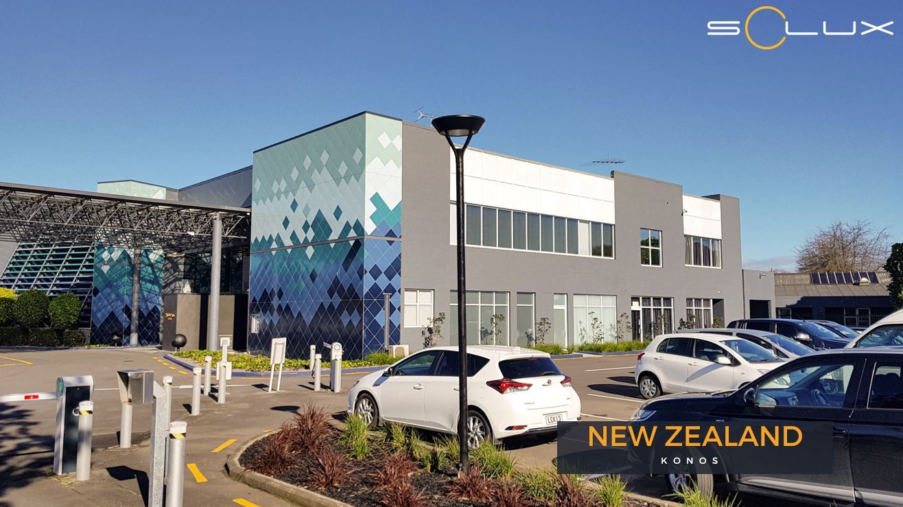 Lampadaire/tête de mât solaire idéale pour éclairer les lotissements et les chemins - 20W/3920 Lumens -  - Konos - SOLUX_2