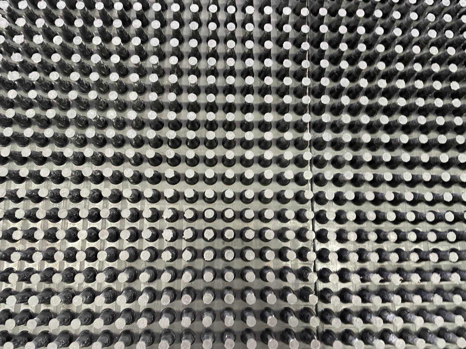 Bande transporteuse sur mesure en PVC avec pavé à tétines collés jonction à chaud - MTCP_3