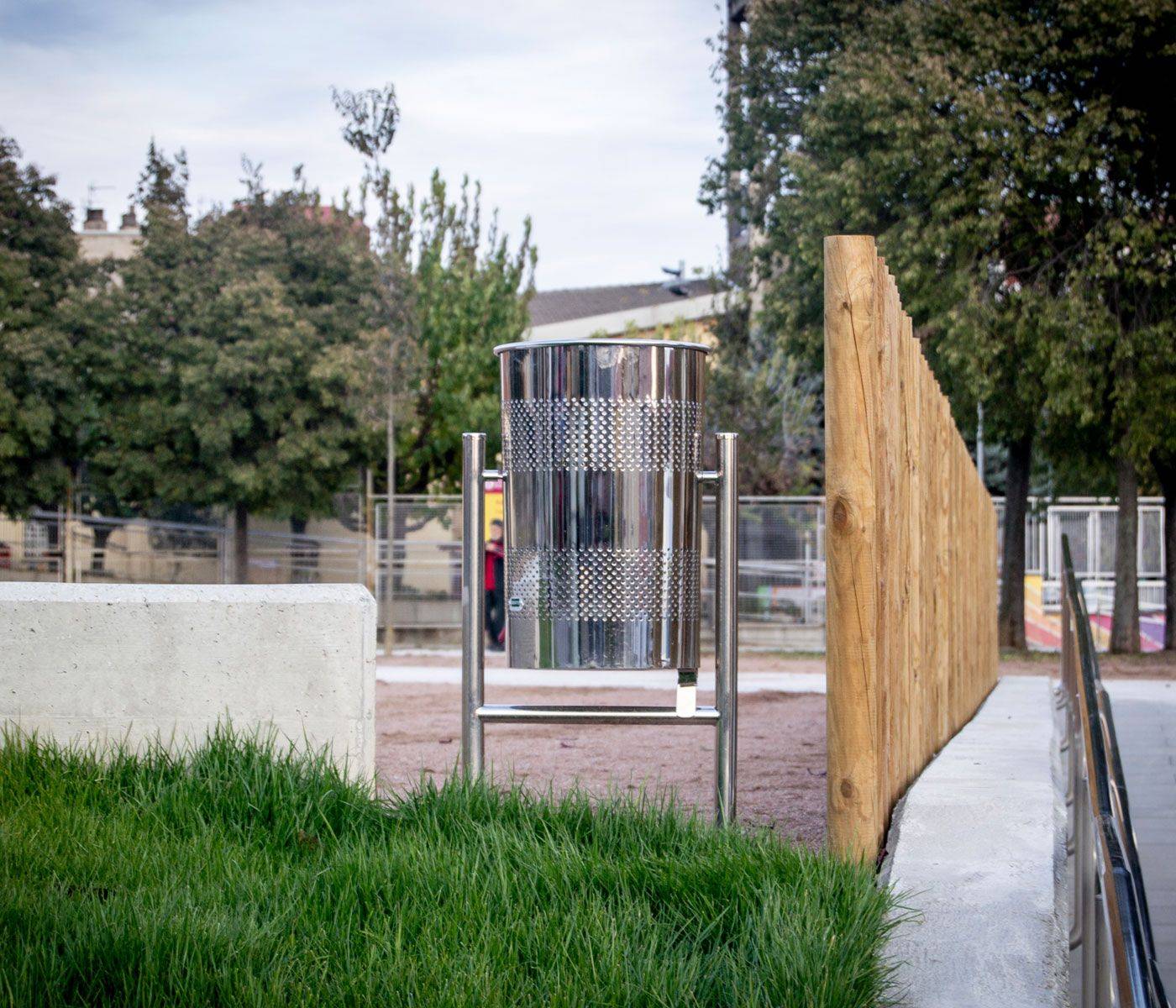 Poubelle publique circular en inox AISI 304 - PA600MI - avec ancrage au sol_2
