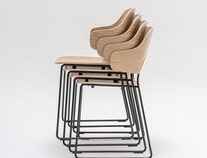 Chaise empilable AFI - ref : afi chaise_2