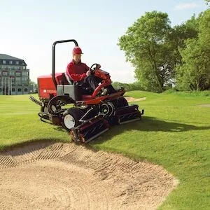 Tondeuses de fairways Reelmaster® 3100-D et 3100-D Side Winder_2