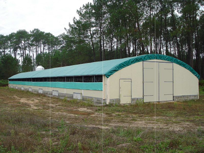 Tunnel à ossature en tubes ronds galvanisés