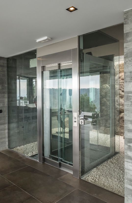 Ascenseur privatif autoportant EHS 17 - adapté aux personnes âgées ou à mobilité réduite - grande capacité, silencieux et sur-mesure_2