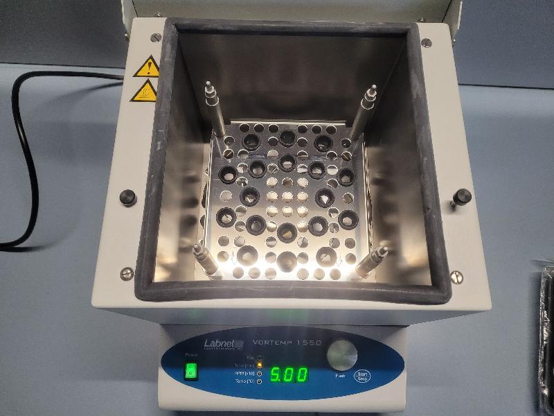 Vortem 1550 Shaking Incubator LABNET_2