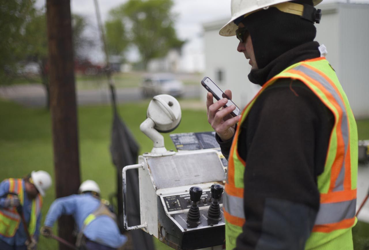 Base / Mobile Motorola TLK150 WAVE PTX - 3G/4G LTE, Wi-Fi, GPS et Cryptage AES-256_2